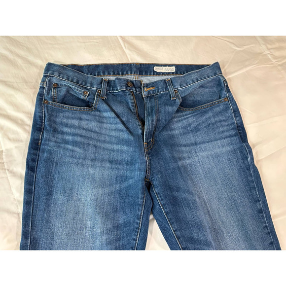 Cremieux Men's Blue Jeans, Size 38x32, Slim Fit - Picture 3 of 4